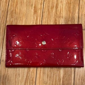 Louis Vuitton Red Vernis Porte-Tresor Wallet
